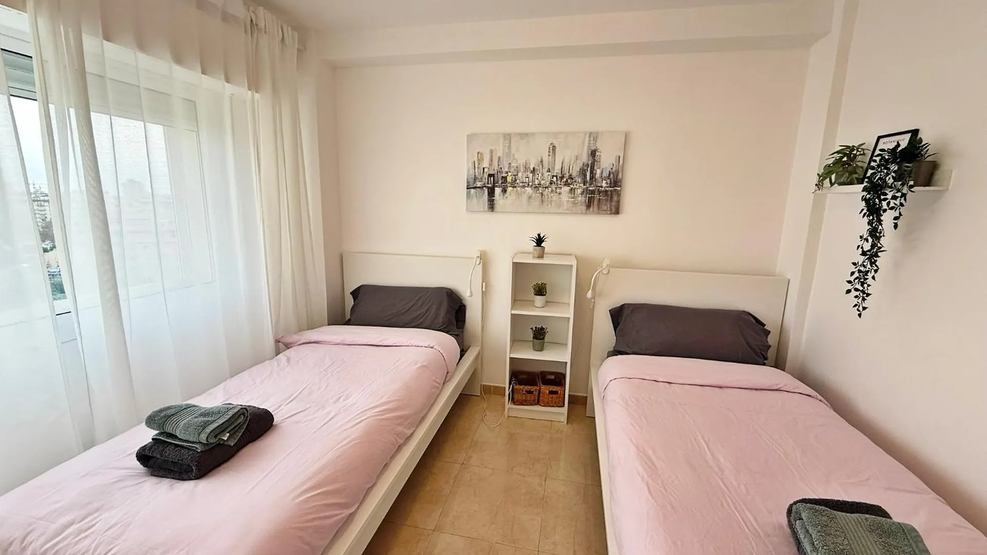 Luminoso Y Magnifico Apartamento De Playa Fuengirola 0*,  Spagna